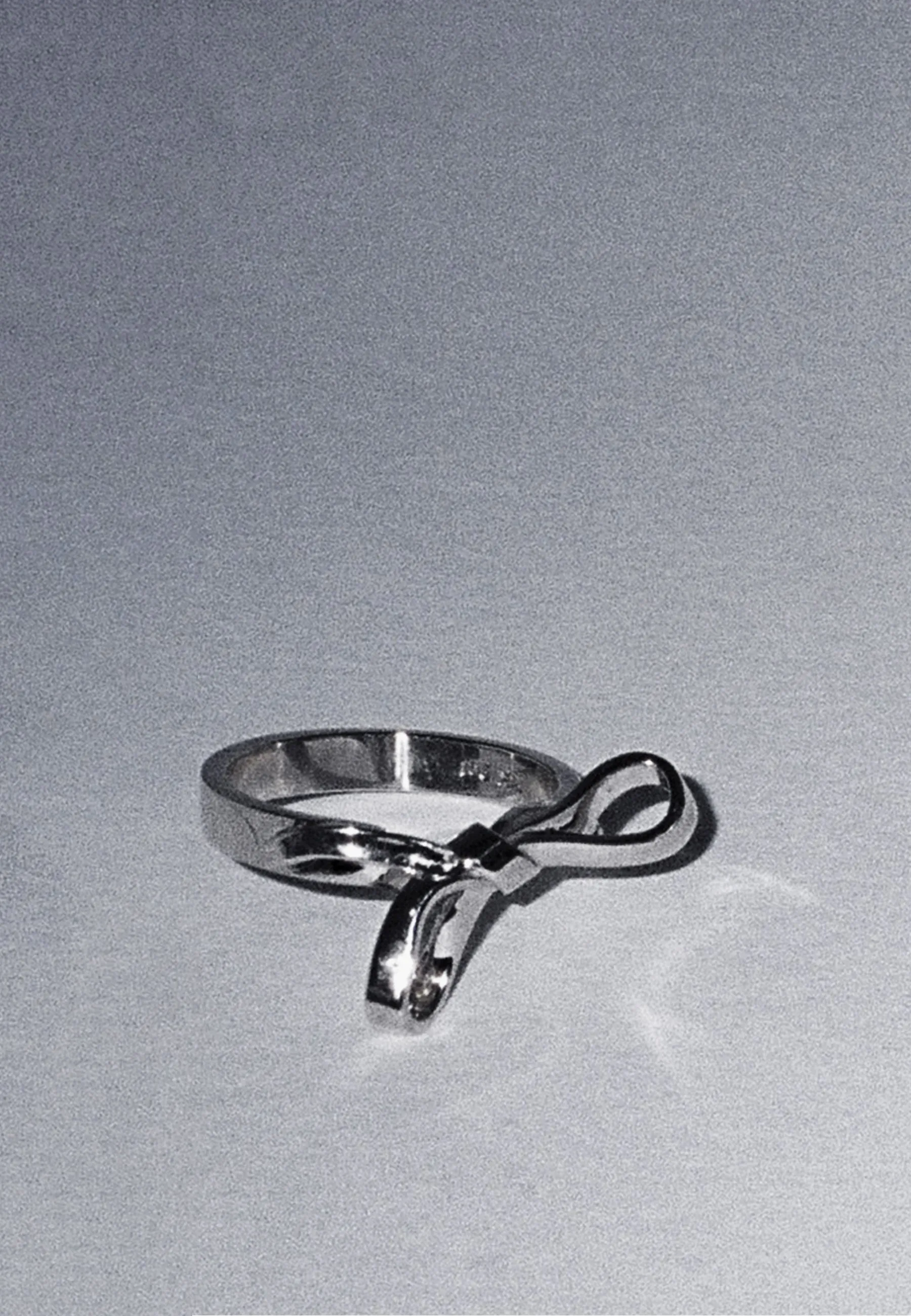 Bow Ring - Silver