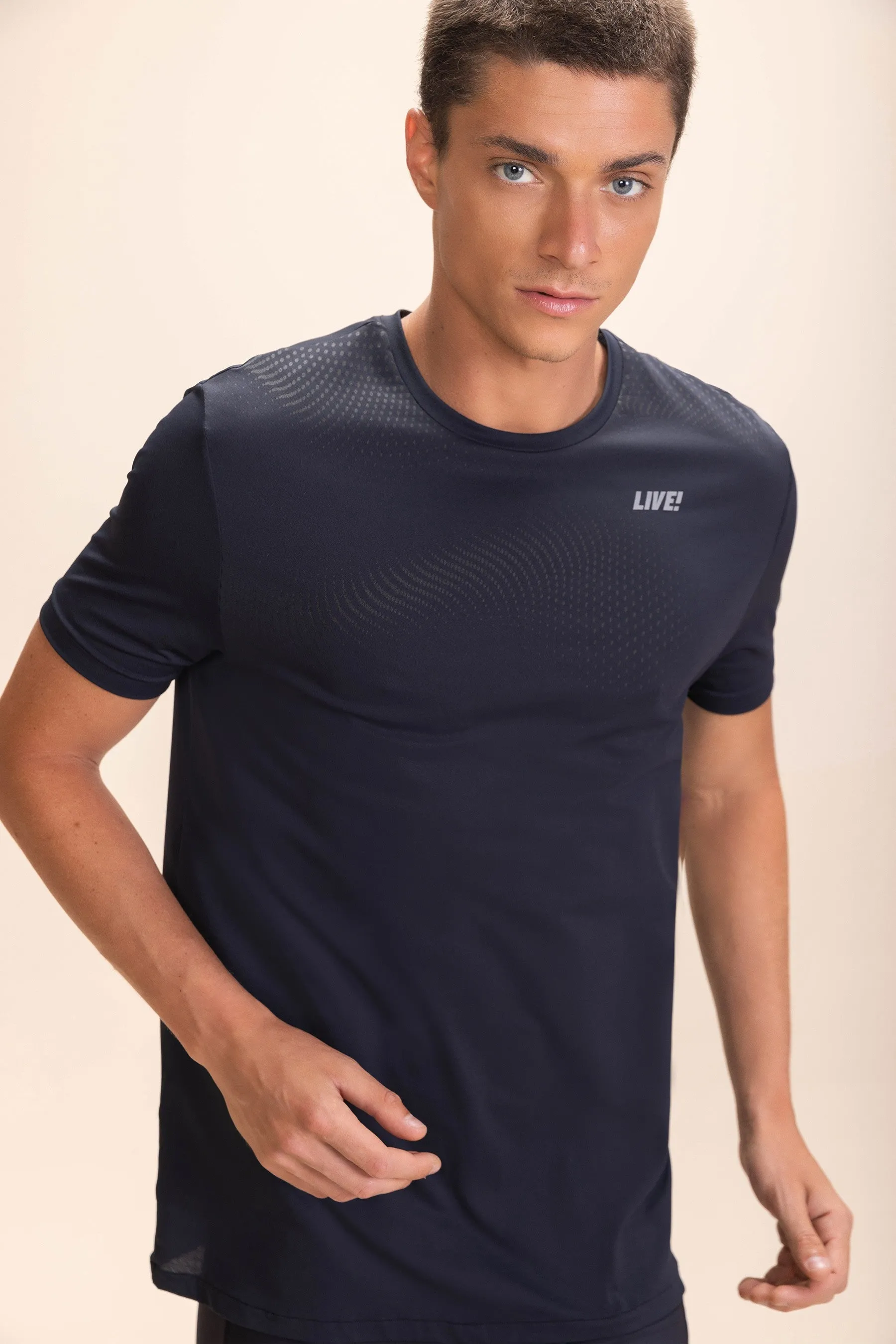 Comfy Outline Men&apos;s T-shirt