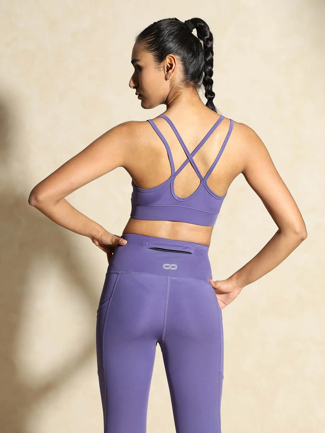 Iris Yoga Strap Back Bra & Aura Leggings