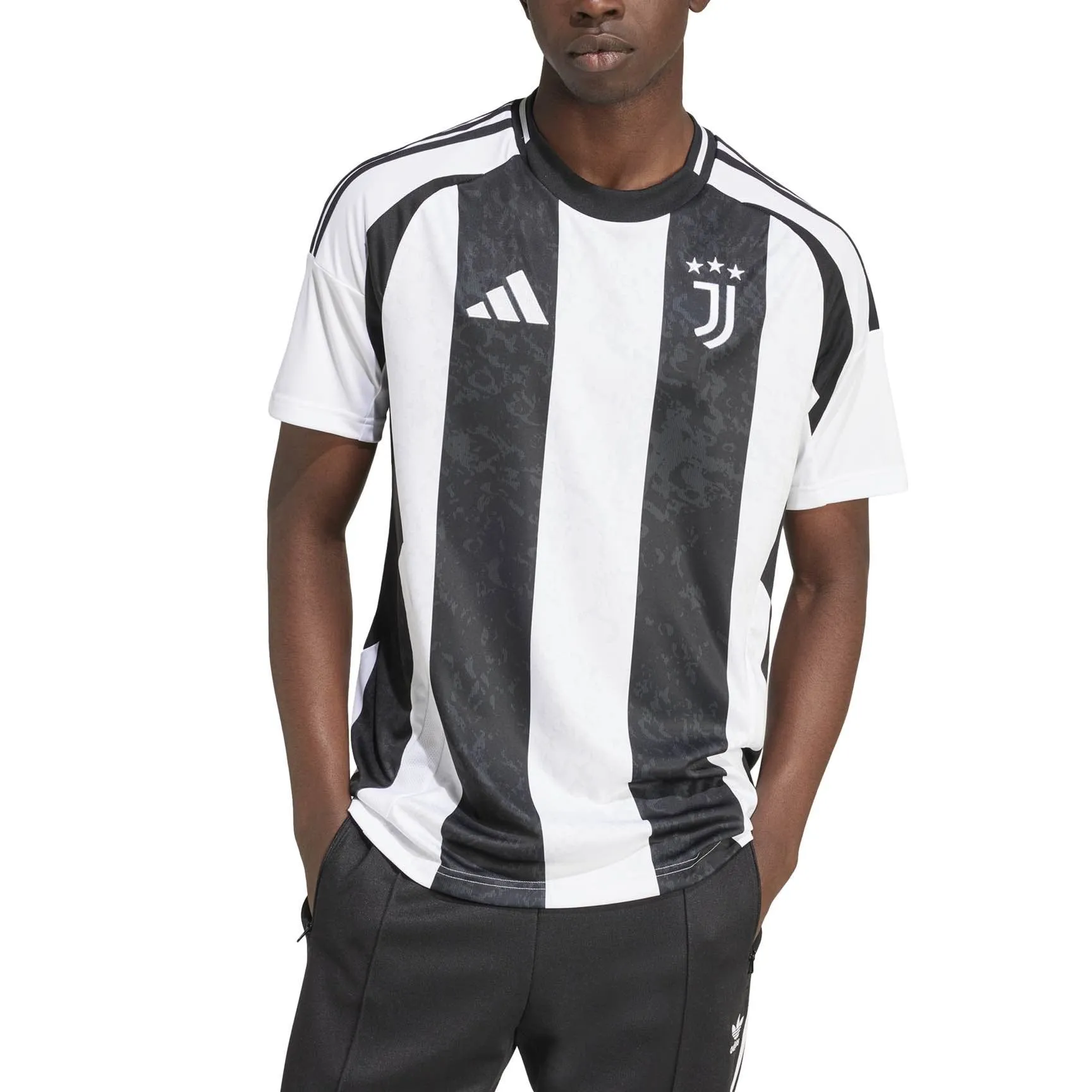 Juventus 24/25 Home Jersey