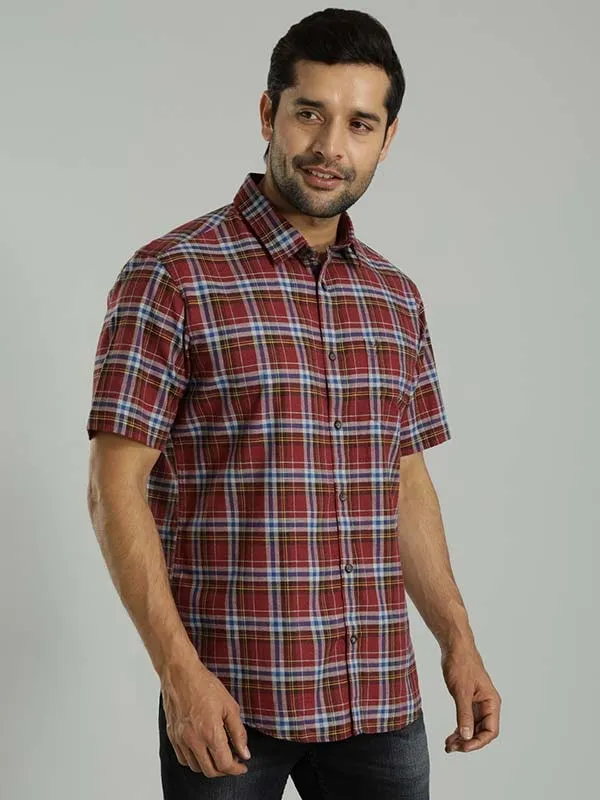 Men Checked Half Sleeve Cotton Shirt