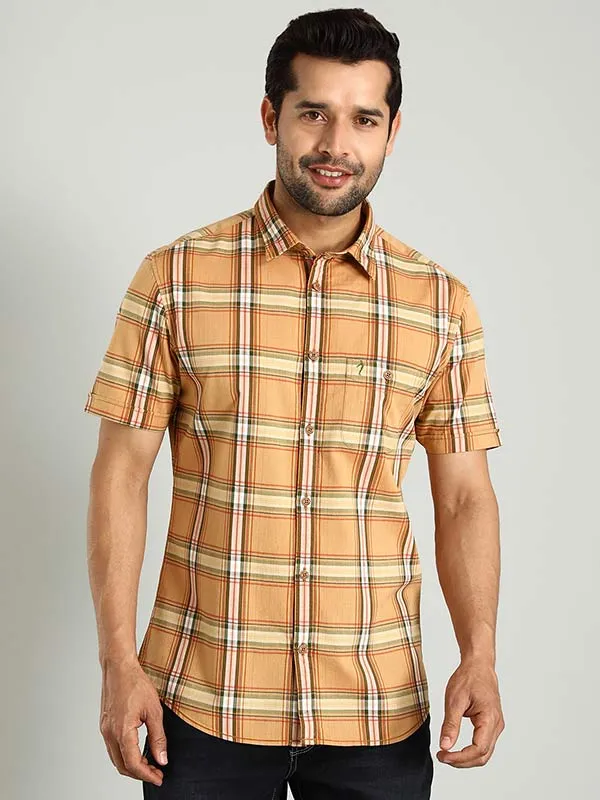 Men Checked Half Sleeve Cotton Shirt