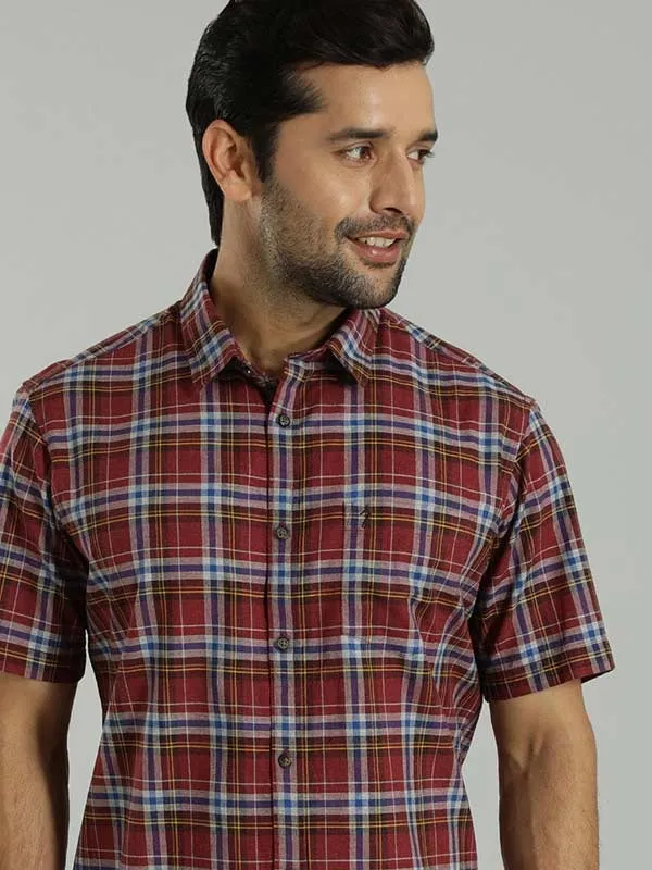 Men Checked Half Sleeve Cotton Shirt