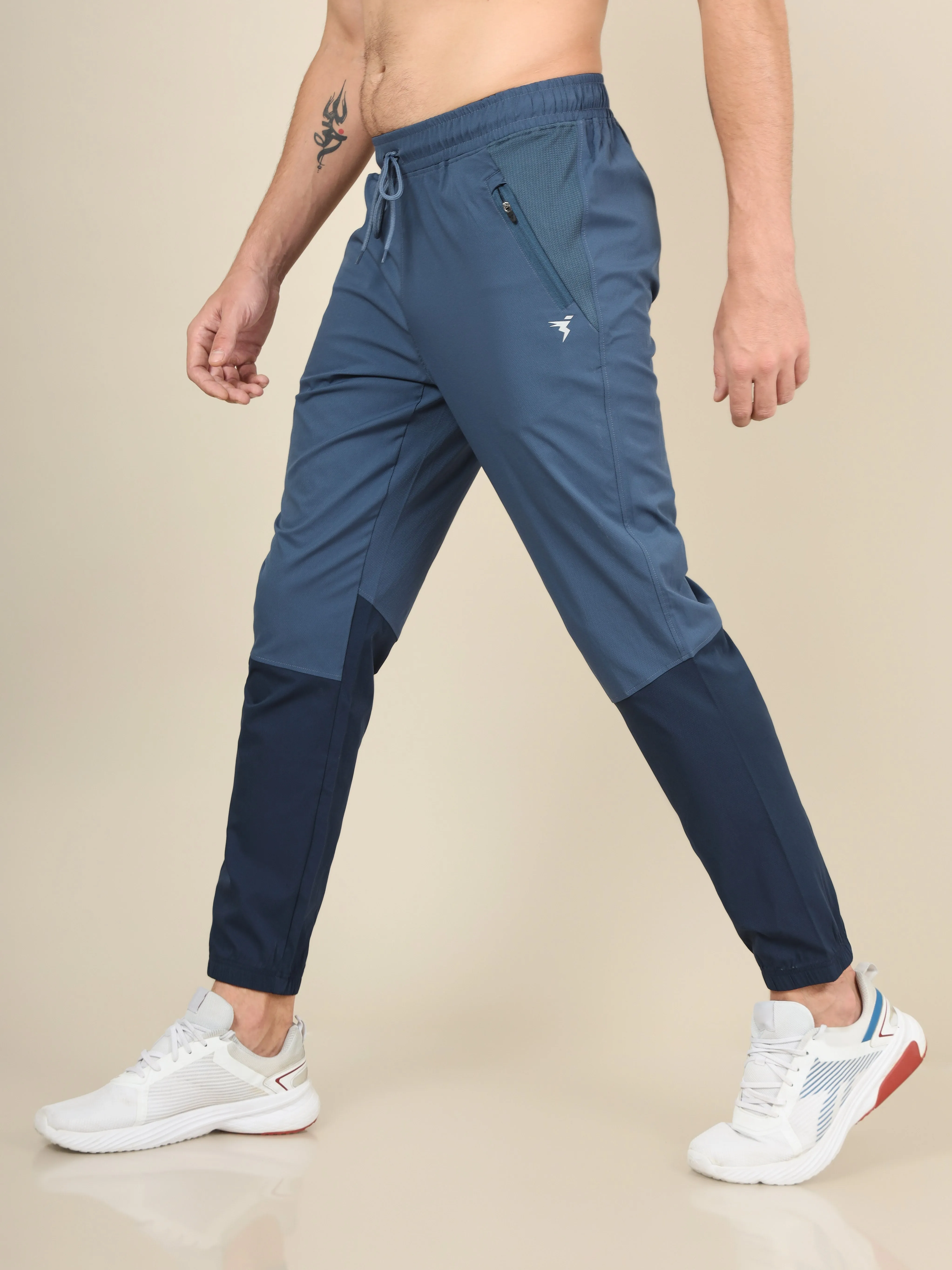 Men Colorblock Slim Fit Joggers with TECHNOLITE STRETCH